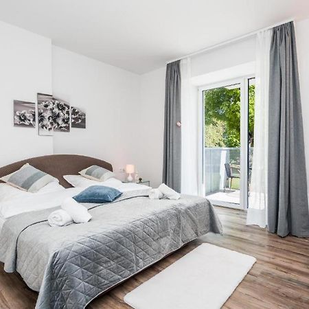 Perla Hradce 101 Daire Hradec Králové Dış mekan fotoğraf