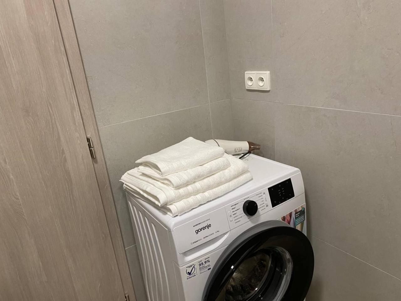 Perla Hradce 101 Daire Hradec Králové Dış mekan fotoğraf