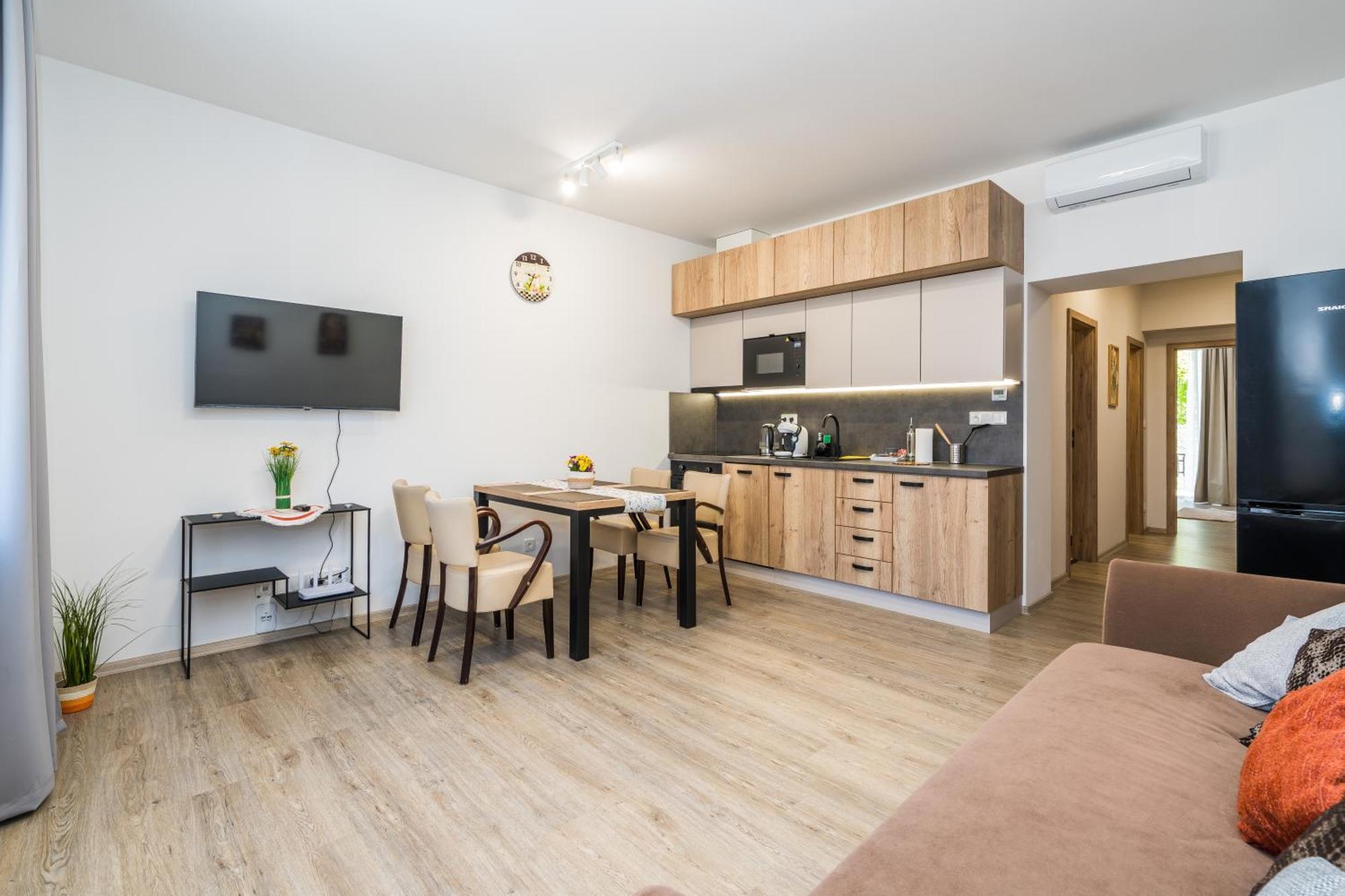 Perla Hradce 101 Daire Hradec Králové Dış mekan fotoğraf